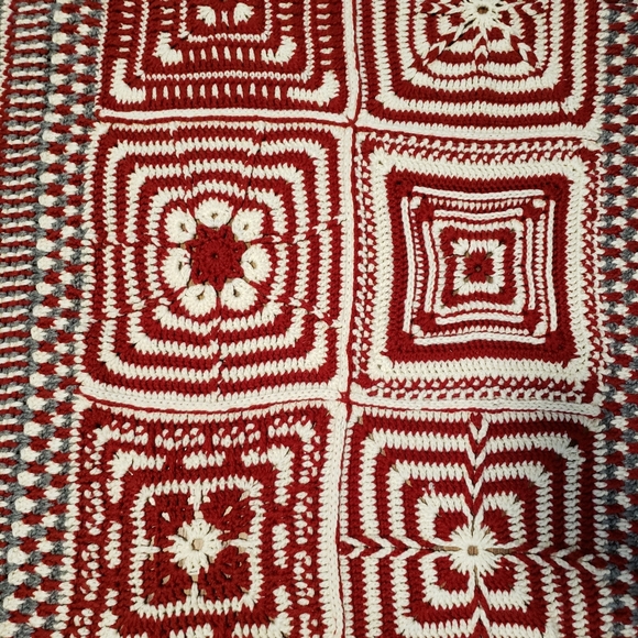 Vintage Quilt Afgan Throw Red Grey White68" × 44" in  New - Picture 12 of 14